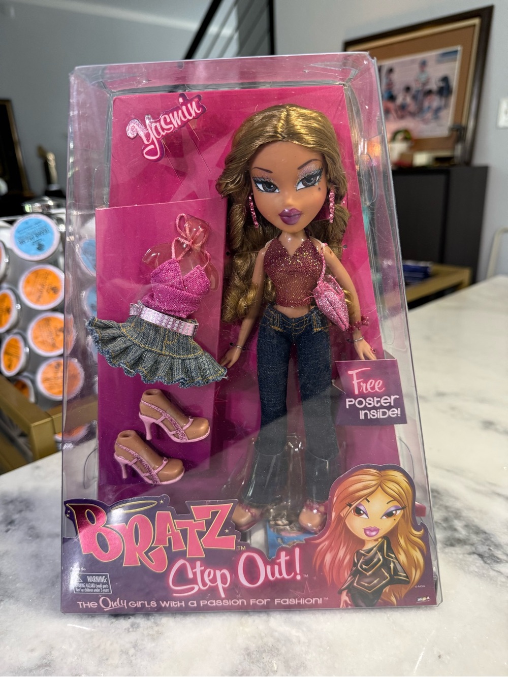 Bratz Step Out! Jasmine Doll - Pink & Denim Outfit NIB
